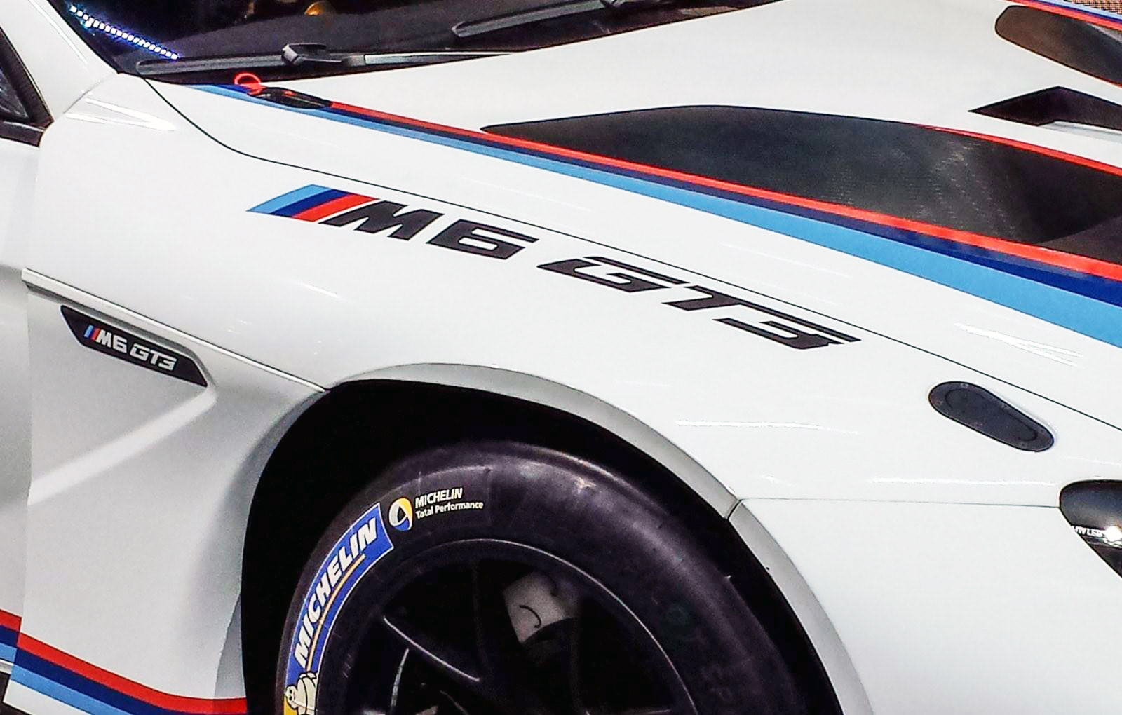 Z4 GT3 光榮退役, 新 BMW Motosport M6 GT3 廠車亮相 | JNK Motorsport by TAG Engineering Group