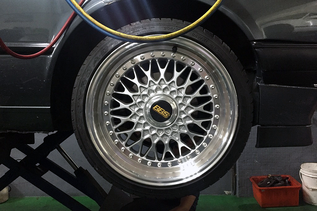 About Handling – Alan’s E30 Setup DTM Front Control Arm Adjustment Ball Joint Bushing / Caster 可調魚眼三角架鐵套 | JNK Motorsport by TAG Engineering Group