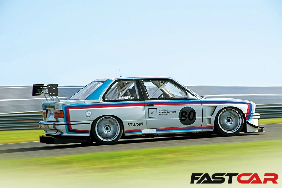 現代與經典融合的紳士野獸 – Special BMW E30 M3 Race Car 2022 In The End!!!! | JNK Motorsport by TAG Engineering Group