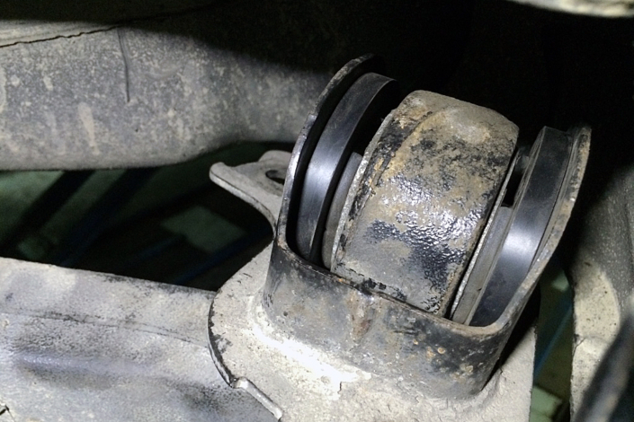 Black E36 RCAB-L Rear Control Arm Bushing Limit Spacers / 後牛腿鐵套限移墊片加裝 | JNK Motorsport by TAG Engineering Group