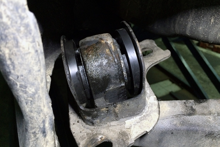 Black E36 RCAB-L Rear Control Arm Bushing Limit Spacers / 後牛腿鐵套限移墊片加裝 | JNK Motorsport by TAG Engineering Group