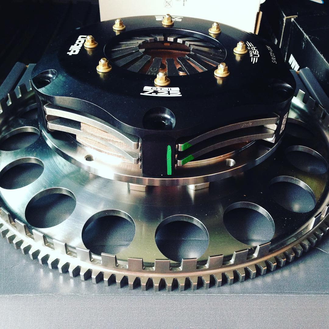 TILTON Engineering 競技離合器材質及特性介紹- 金屬 / 陶瓷金屬 / Carbon-Carbon | JNK Motorsport by TAG Engineering Group