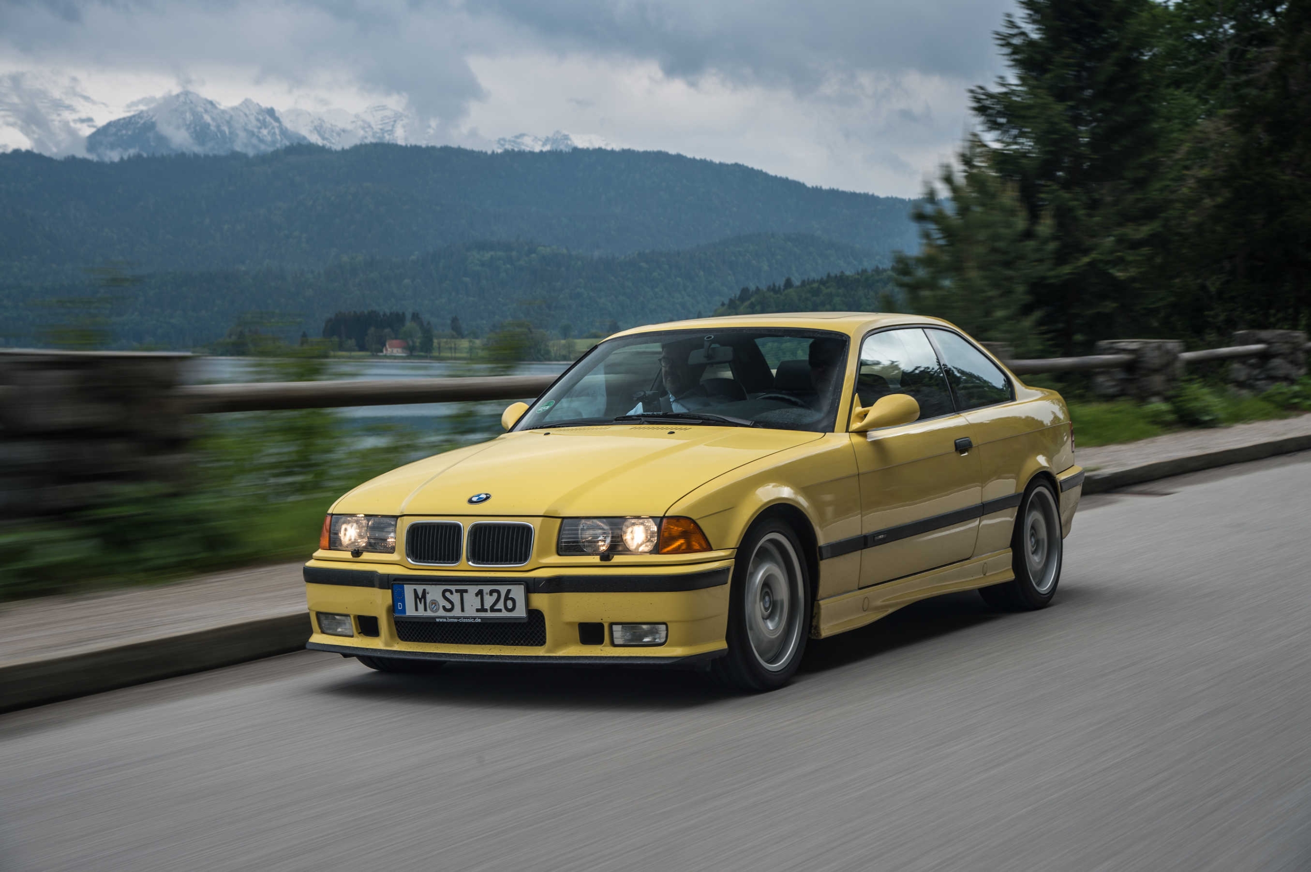 關於 BMW E36 M3 車系 (1992-1999),總生產量、原廠選配色號表.. | JNK Motorsport by TAG Engineering Group