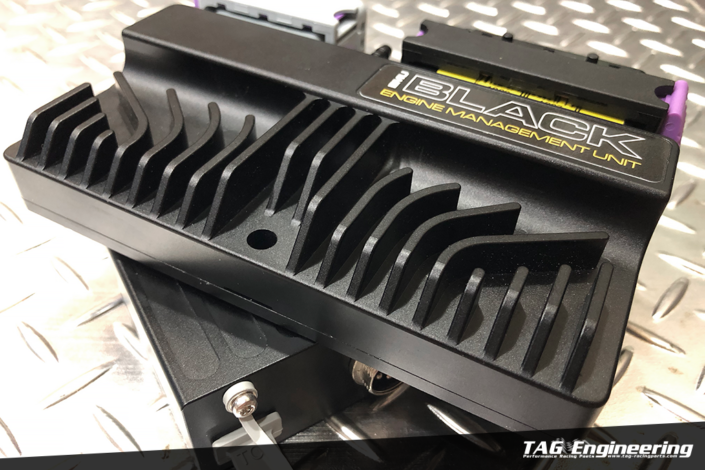 Ecumaster EMU Classic & EMU Black 高階版與經典版設備外型對比 | JNK Motorsport by TAG Engineering Group