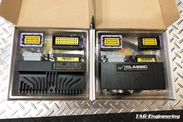 Ecumaster EMU Classic & EMU Black 高階版與經典版設備外型對比 | JNK Motorsport by TAG Engineering Group